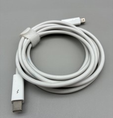 Blackmagic Design Intensity Shuttle Thunderbolt w/ Cable & Software/Manual