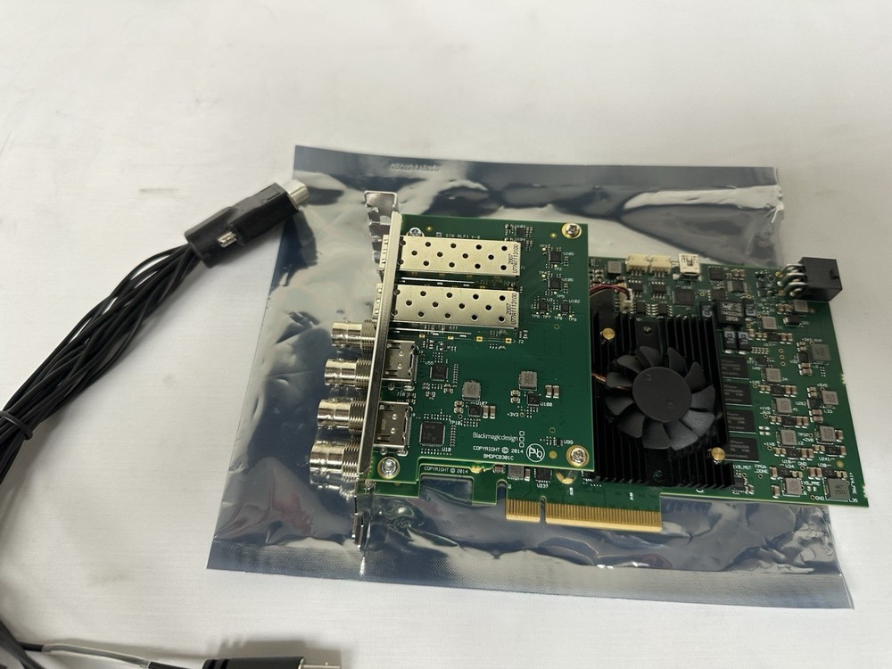 Blackmagic Design DeckLink 4K Extreme 12G Capture and Playback Card w/ Cable