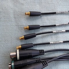 GameBridge TV AVC-1410/1510 NTSC Playstation 2 Xbox Gamecube Lot 5 Cables Remote