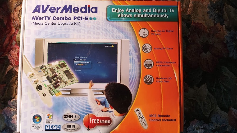 AVerMedia AVerTV Combo PCI-E Cable/ATSC TV Tuner + S-Video/Composite Input