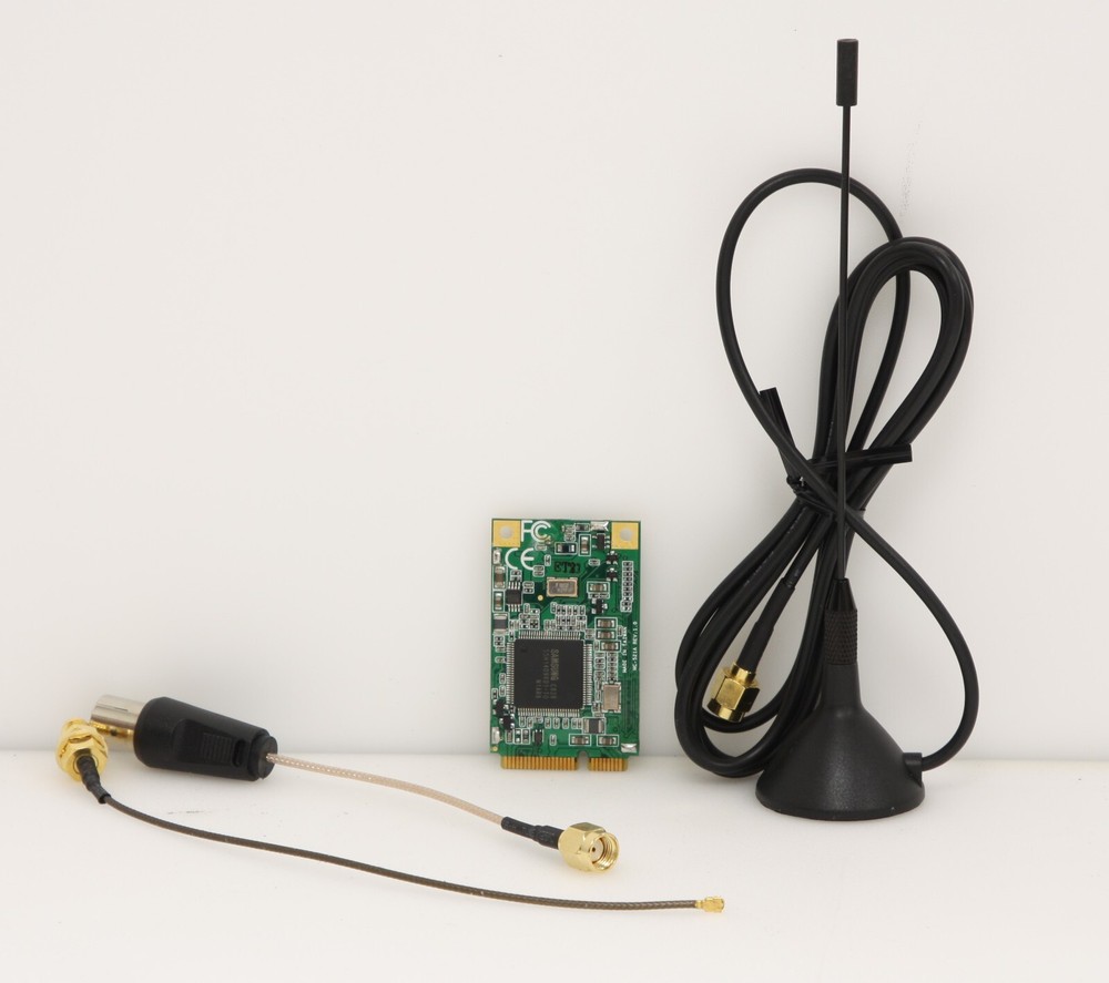 AOpen MC521A 90.MA610.0120 Analog / ATSC Hybrid TV MiniCard (PAL, SECAM, NTSC).
