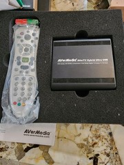 AVerMedia AVerTV Hybrid Ultra USB TV Tuner Capture Box Open Box Complete