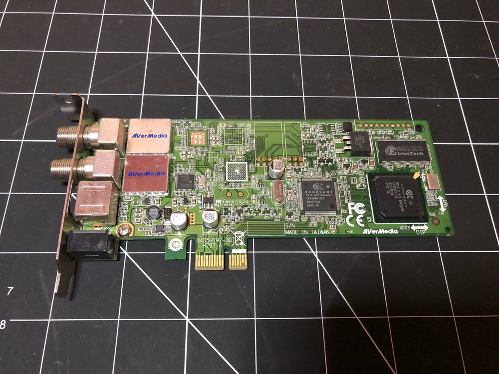 AVERMEDIA AVERTV PCIE TUNER CAPTURE CARD
